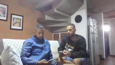 nano1206 online show from April 19, 8:00 pm