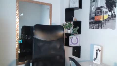 Snapshot of nany_pretty chatting on December 22, 1:45 am nany_pretty online show from December 22, 1:45 am