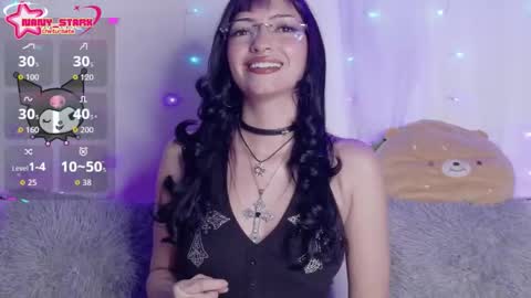 Snapshot of nany_stark_ chatting on November 11, 8:25 am NANY online show from November 11, 8:25 am