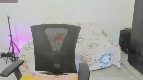  Naoko  online show from March 6, 11:23 pm