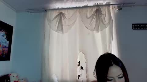 Snapshot of naomi_baby19 chatting on February 19, 9:44 pm naomi_baby19 online show from February 19, 9:44 pm