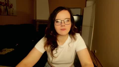 Snapshot of naomi_di chatting on July 4, 7:53 pm naomi_di online show from July 4, 7:53 pm