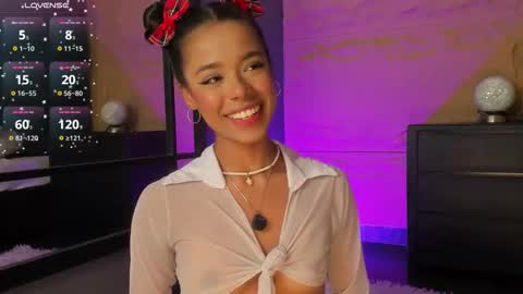 Naomi online show from December 2, 8:59 pm