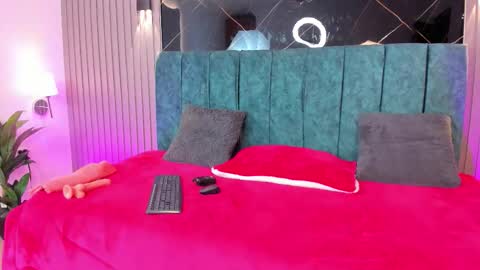 Naomi online show from February 18, 12:23 pm