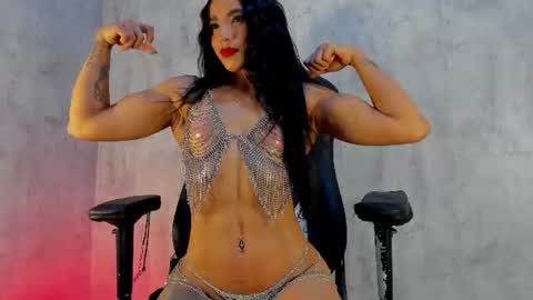 Snapshot of naomibrinks1 chatting on July 18, 5:00 am Heidy online show from July 18, 5:00 am