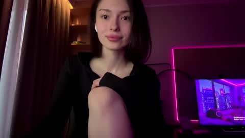 naomicka online show from May 17, 6:26 pm
