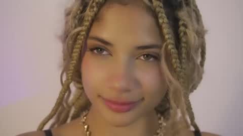 naomidawson online show from April 22, 1:08 am