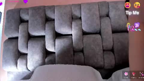Naomi Frost online show from July 22, 1:14 pm