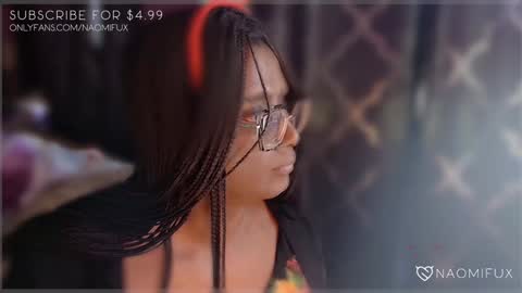 Naomi online show from December 8, 7:11 pm