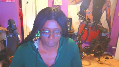 Snapshot of naomifux chatting on May 26, 7:21 pm Naomi online show from May 26, 7:21 pm
