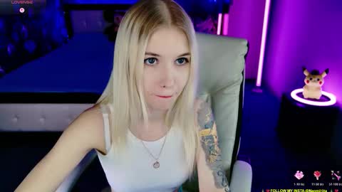 naomihita online show from February 3, 5:18 pm