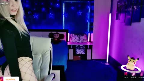 naomihita online show from March 11, 12:22 pm