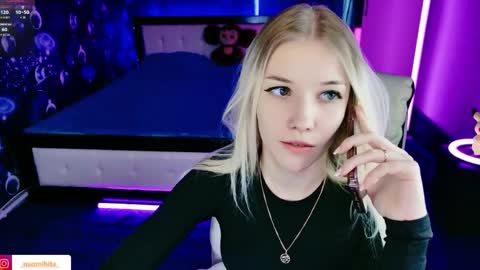 naomihita online show from April 4, 1:08 pm