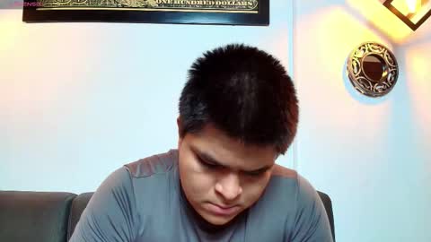 Naomi Campbel online show from February 4, 8:25 pm