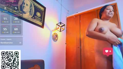 Snapshot of naomii_campbelll chatting on May 15, 8:49 pm Naomi Campbel online show from May 15, 8:49 pm