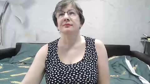 naomimolligan online show from March 30, 1:45 pm