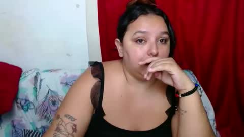 Snapshot of naomiquiin chatting on September 23, 11:35 am naomiquiin online show from September 23, 11:35 am
