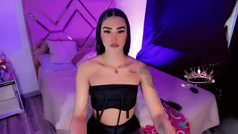 Snapshot of naomisaenz01 chatting on July 28, 8:52 pm naomisaenz01 online show from July 28, 8:52 pm
