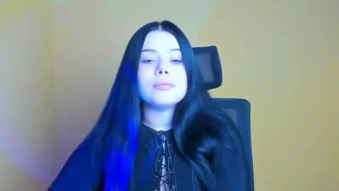 Naomi online show from October 2, 1:40 pm