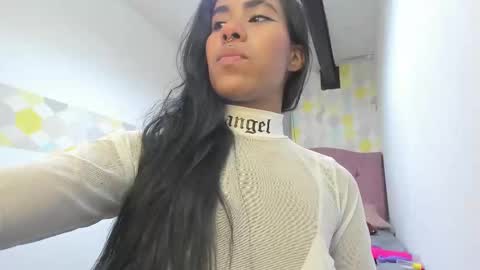 Snapshot of naomy__smith__ chatting on March 3, 4:14 pm N A O M Y online show from March 3, 4:14 pm