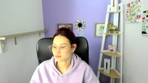 Snapshot of naomy_stanley chatting on July 8, 3:11 am Naomy Stanley online show from July 8, 3:11 am