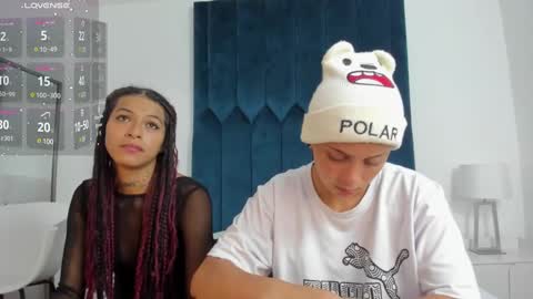 Snapshot of naomyanddany chatting on January 30, 2:27 am NaomyAndDany online show from January 30, 2:27 am