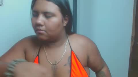 Snapshot of naomyandpablot chatting on June 4, 6:08 am naomyandpablot online show from June 4, 6:08 am