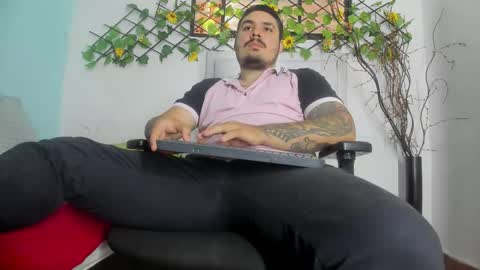 deibyd online show from November 25, 8:42 pm