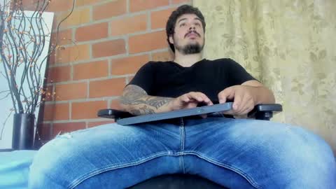 deibyd online show from April 22, 7:22 am