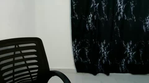 Mila online show from April 10, 8:02 pm