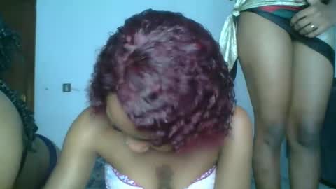 Snapshot of nasty_divah chatting on April 27, 8:40 pm nasty_divah online show from April 27, 8:40 pm