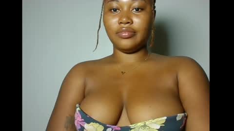 Snapshot of nastycunt_ chatting on June 2, 11:07 pm Zanele online show from June 2, 11:07 pm