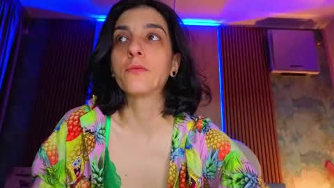 Snapshot of nat_ashax chatting on July 20, 5:22 am nat_ashax online show from July 20, 5:22 am