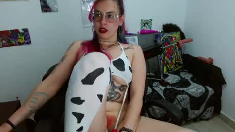 Snapshot of nat_lau chatting on May 11, 12:38 am Nat online show from May 11, 12:38 am