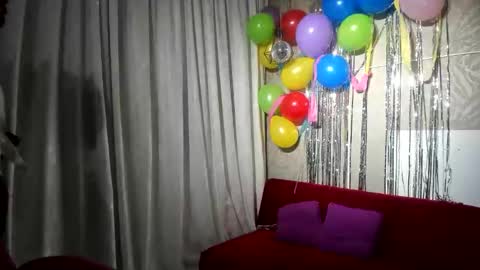 NATALI KIDMAN online show from April 5, 1:30 pm