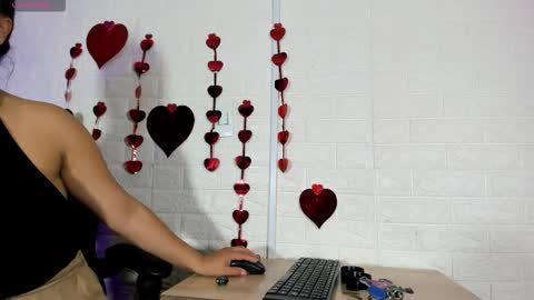 Snapshot of natalia_kiss01 chatting on February 16, 11:39 am Natalia Kiss online show from February 16, 11:39 am