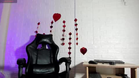 Snapshot of natalia_kiss01 chatting on February 18, 11:39 am Natalia Kiss online show from February 18, 11:39 am