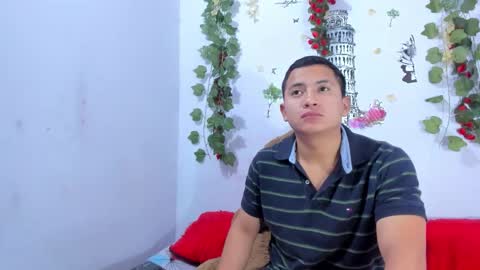 nataliaandjulliam online show from February 3, 3:48 am