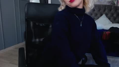 Natalie online show from December 20, 7:22 am