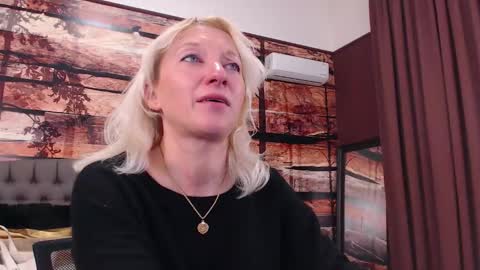 Natalie online show from December 15, 11:47 am