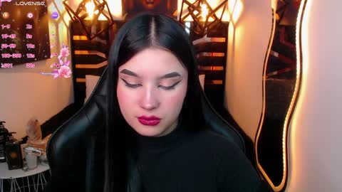 natalie  online show from April 7, 7:58 pm