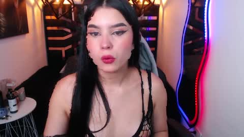 Snapshot of natalie_loffreda chatting on April 21, 8:12 pm natalie online show from April 21, 8:12 pm