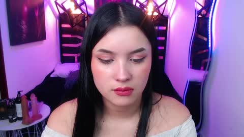 Snapshot of natalie_loffreda chatting on May 16, 8:07 pm natalie online show from May 16, 8:07 pm