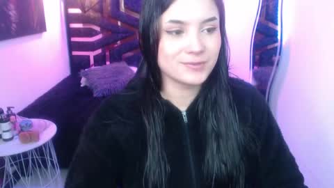 Snapshot of natalie_loffreda chatting on May 18, 7:52 pm natalie online show from May 18, 7:52 pm