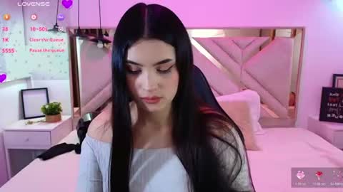Snapshot of natalie_loffreda chatting on June 12, 7:57 pm natalie online show from June 12, 7:57 pm