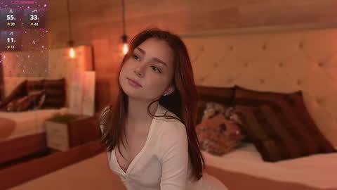 nataliecroft online show from April 5, 7:27 am