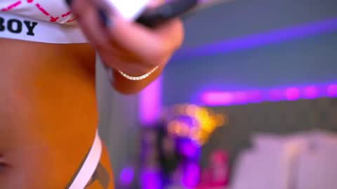 nataliedelices online show from April 29, 5:52 pm