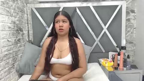 Snapshot of natalieevansx chatting on November 14, 12:04 pm natalieevansx online show from November 14, 12:04 pm