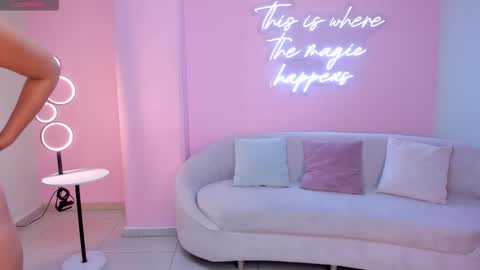 Natalie Lewis online show from February 25, 12:37 pm