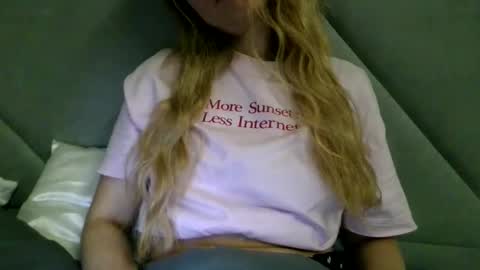 Snapshot of nataliexo111 chatting on October 15, 7:47 pm Natali online show from October 15, 7:47 pm